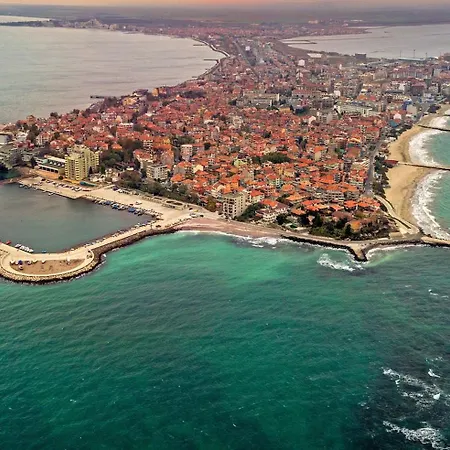 Marina Sands Bijou Boutique - Excellent Choice For Travelers Visiting 2-4p Pensjonat Obzor