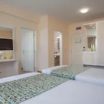 בית הארחה Marina Sands Bijou Boutique - Excellent Choice For Travelers Visiting 2-4p אובזור