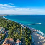 Къща за гости Marina Sands Bijou Boutique - Excellent Choice For Travelers Visiting 2-4p Обзор