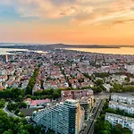 Къща за гости Marina Sands Bijou Boutique - Excellent Choice For Travelers Visiting 2-4p