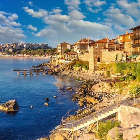 Marina Sands Bijou Boutique - Excellent Choice For Travelers Visiting 2-4p Πανσιόν