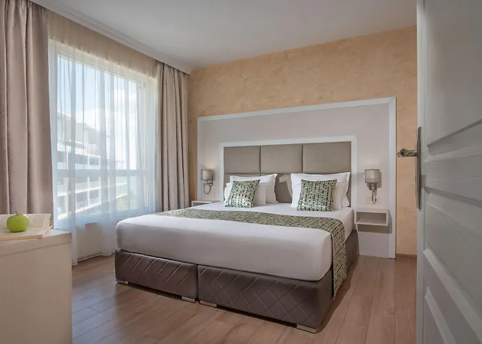 Marina Sands Bijou Boutique - Excellent Choice For Travelers Visiting 2-4p 4* Obsor